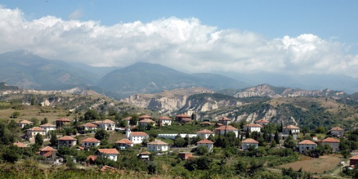 Събор на село Лозеница